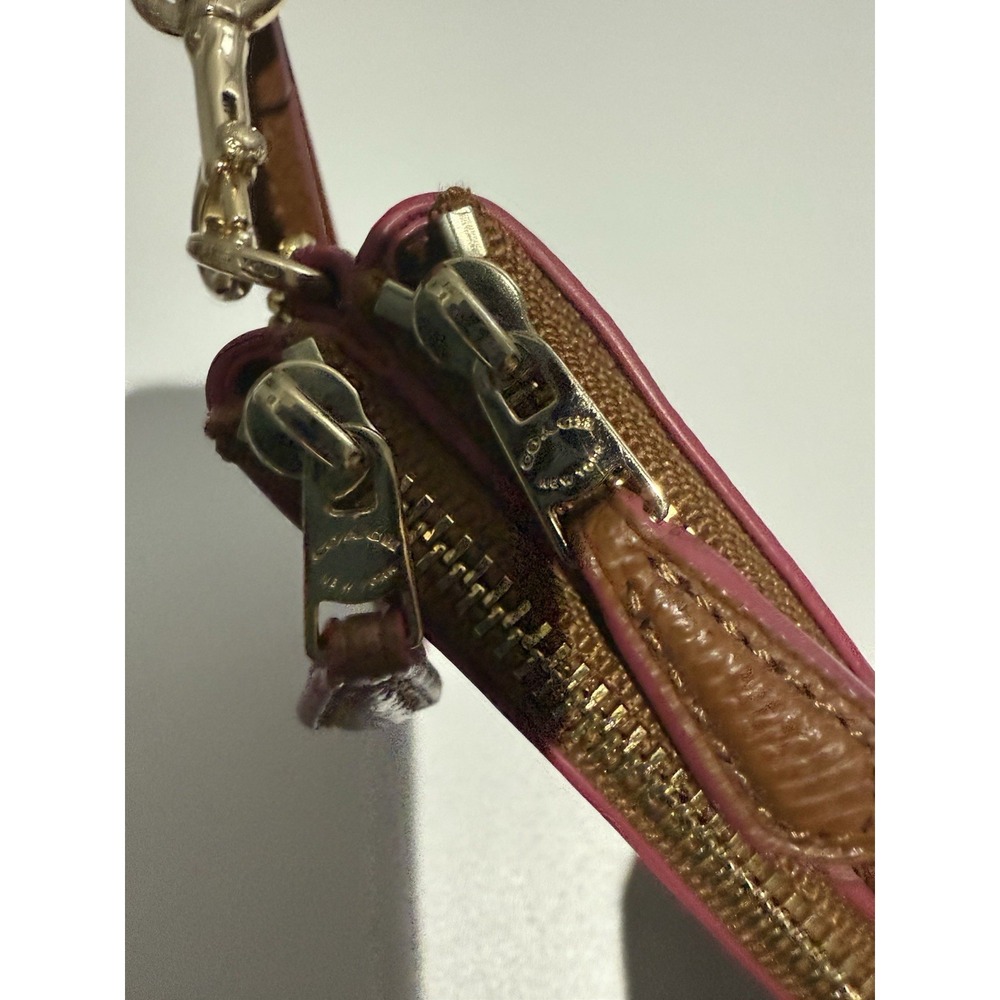 Coach Brown Pebbled Leather‎ Double Zipper Closure Wristlet - Wallet T - Picture 5 of 13